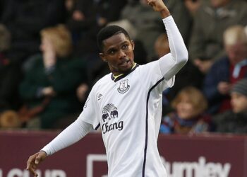 Everton : Eto’o parti pour rester plus longtemps ?