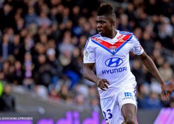 Samuel Umtiti va attendre l&rsquo;appel de la sélection française
