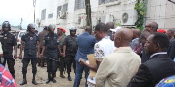 Fecafoot, Batamack passe en force dans le Littoral