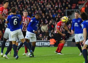 Eto’o titulaire malheureux, Alex Song enchaine