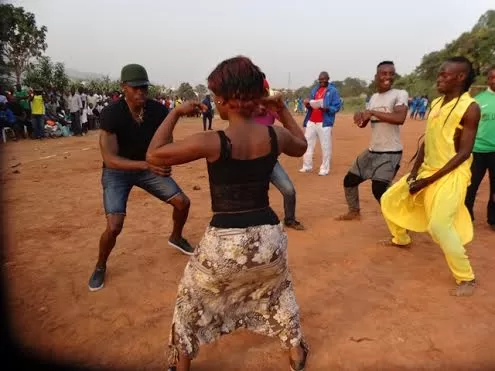 Idris Carlos Kameni : « J’exhorte les petits frères à bosser très dur pour prendre la relève »