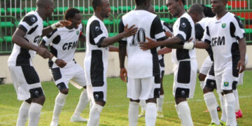 Amical : Les Lions terminent la peur au ventre