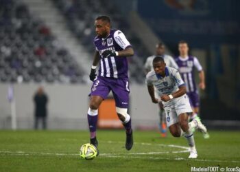 Kana-Biyik: Aussitôt arrivé, aussitôt blessé