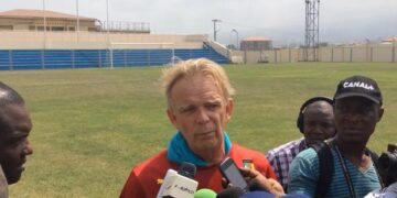 Finke : « Stéphane Mbia est prêt » … pour quel poste ?