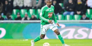 France : Nguemo tonne en vert, Lens réplique