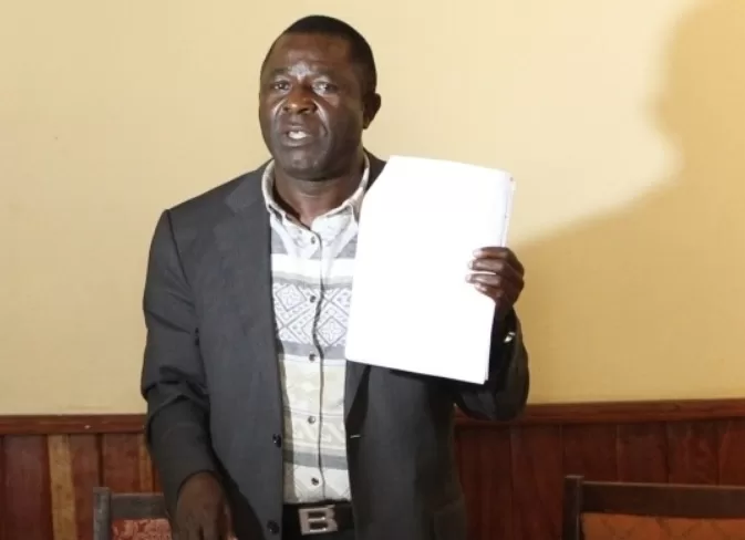 Election à la Fécafoot : Robert Atah contre Tombi ?