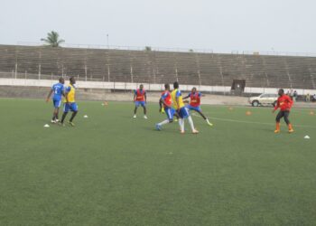 Caf : Rayon Sports à Douala en toute sérénité