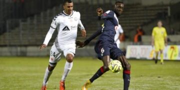 France : Moukandjo passeur décisif, Nguemo à la peine