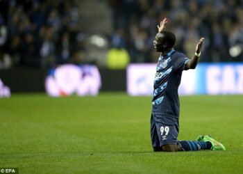 C1 : Un but magistral d&rsquo;Aboubakar bonifie la qualif’ de Porto (vidéo)