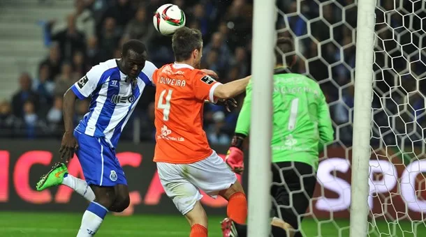 Portugal : Aboubakar frappe encore et propulse Porto