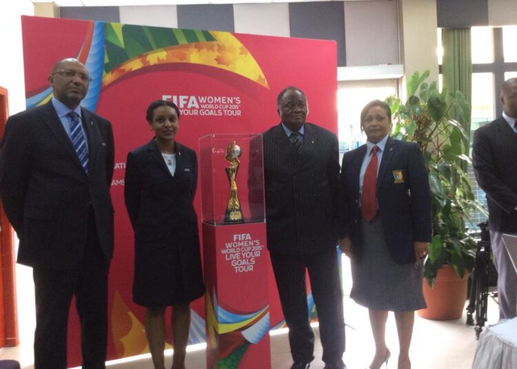 Joseph Owona : «Lionnes, ramenez-nous le trophée»