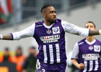 Kana-Biyik réanime Toulouse, Njie termine en jaune