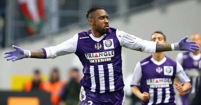 Kana-Biyik réanime Toulouse, Njie termine en jaune