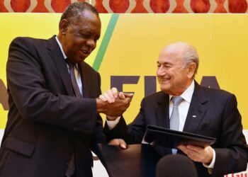 CAF : Issa Hayatou président à vie ?