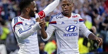 Avec Clinton Njié, l’OL reprend le pouvoir en attendant …