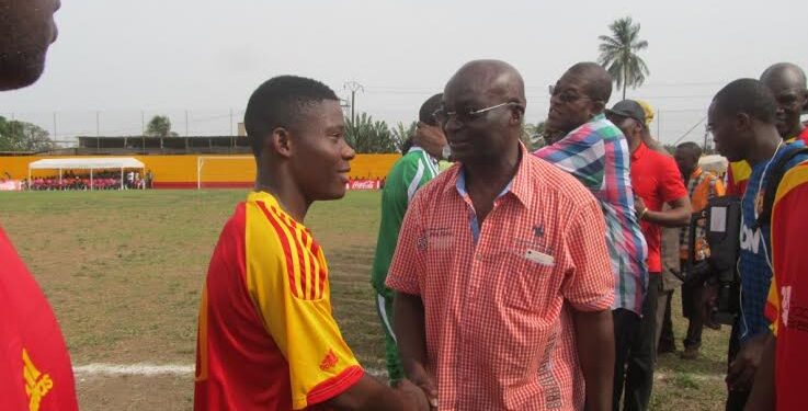 Easter Cup 2015 : le coup de gueule de Roger Milla