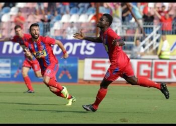 Grèce : Boumale buteur et passeur, Yaya Banana enchaine