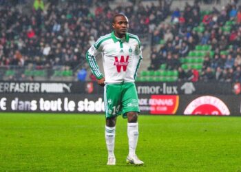 Saint-Etienne : Nguemo offre son maillot (twitter)