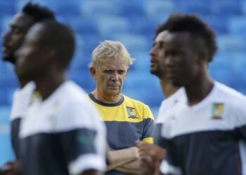 Lions Indomptables : Volker Finke, parti pour rester?