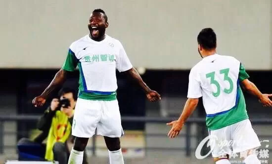 Chine : de défenseur à attaquant, Yves Ekwalla signe un triplé