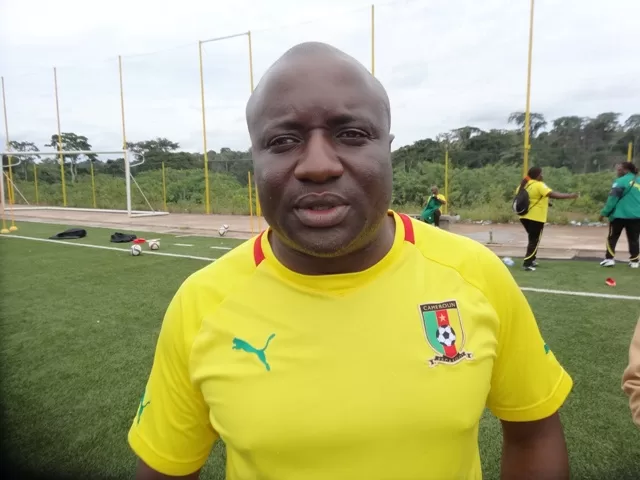 Enganche: Motion à Mr Ngatchou