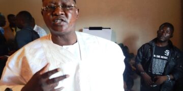 Centre: Luc Assamba annonce son retour aux affaires