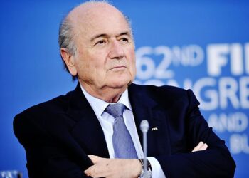 La presse Suisse réclame la démission de Blatter