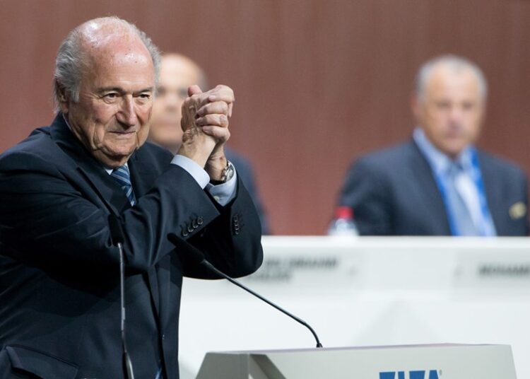 FIFA: Blatter élu pour un cinquième mandat