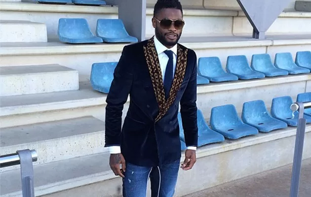 Mercato : City et Chelsea convoitent Alex Song