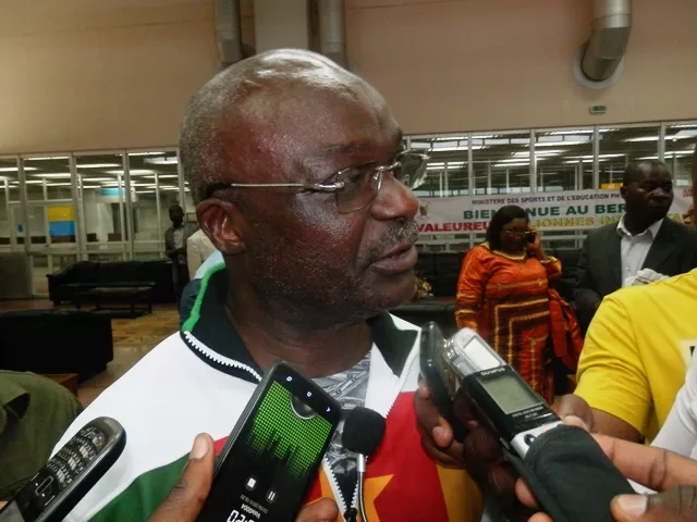 [Nsimalen] Roger Milla : « Ce sont les autorités qui doivent jouer maintenant »