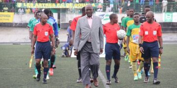 L1 : New Stars assure, Cosmos se rassure, Fovu sur mesure