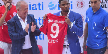 [Vidéo] Antalyaspor : Samuel Eto’o présenté au public