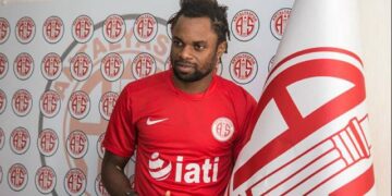 Antalyaspor : Mbilla Etame recruté aux côtés d’Eto’o