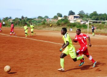 Racing s’impose dans la douleur à Bafoussam (1-0)
