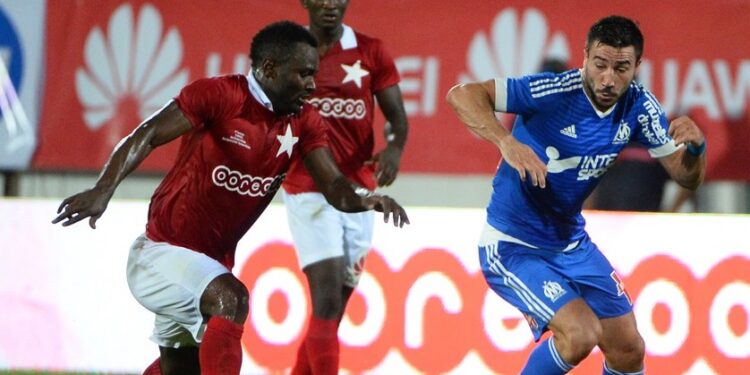 Etoile sportive : Franck Kom out pour deux mois !