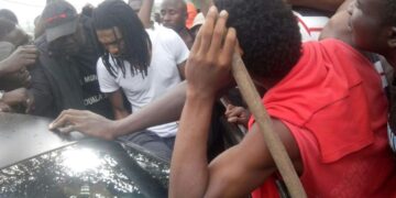 Douala : Rigobert Song victime d’un vol de mallette