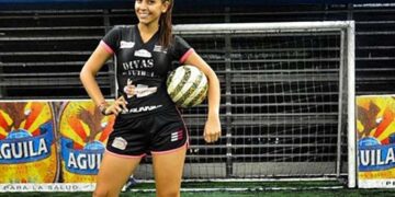 [Divers] Une jolie footballeuse risque la peine de mort en Chine!