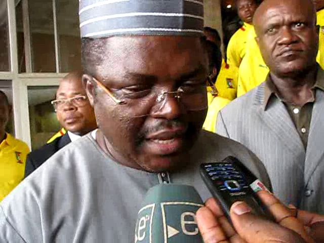 Le gouverneur du Littoral encourage les U17