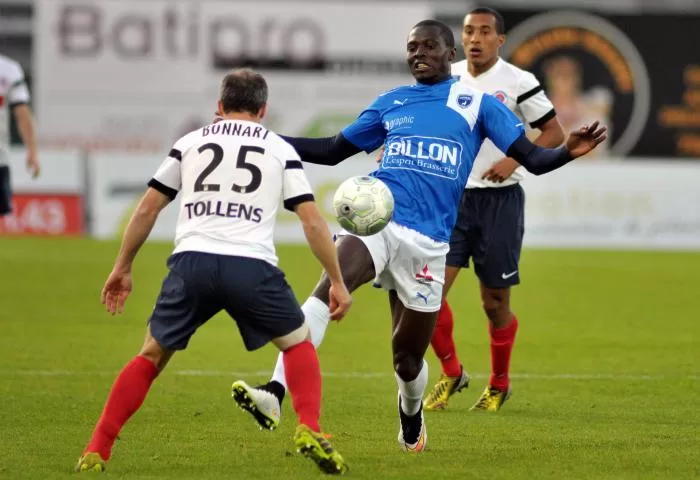 Niort: Dona Ndoh, 50% de but du club et remplaçant