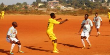 Aigle bat de l’aile, Panthère sort des griffes ; Racing désunit Unisport