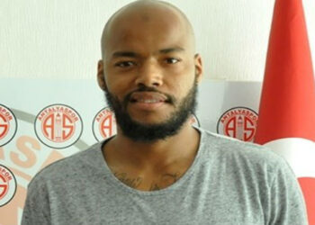 Raïs Mbolhi : « Eto’o m’aide énormément à Antalya »
