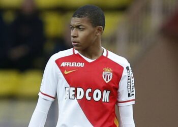 CDF : avec Mbappé titulaire, Monaco bat Evian (3-1)