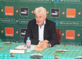 Ses motivations et ses plans pour les locaux, Hugo Broos brosse