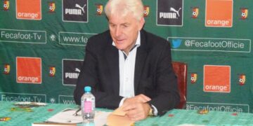 Ses motivations et ses plans pour les locaux, Hugo Broos brosse