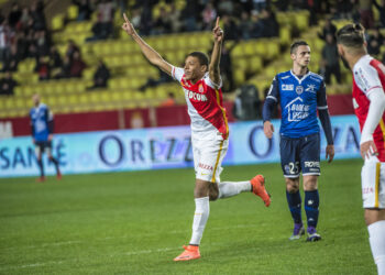 Monaco: Kylian Mbappé, plus jeune marqueur du club