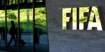 Désaveu ou adoubement de Tombi, le cœur de la Fifa balance