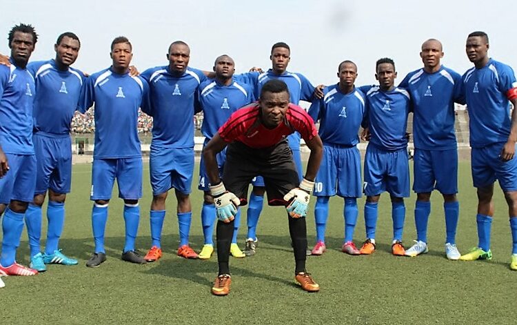 Ligue 1: New Stars et Union au coude à coude