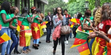 Laurence Fotso: L’évangile de la Com