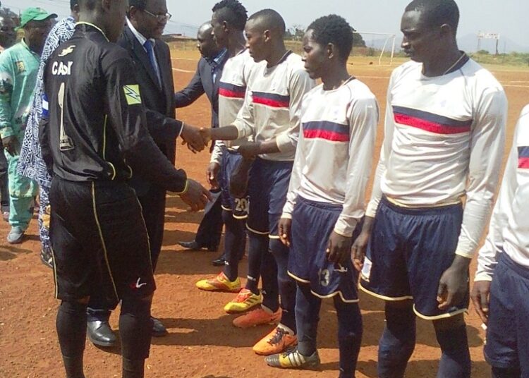 D2 Ouest: Le public boude le lancement de la saison