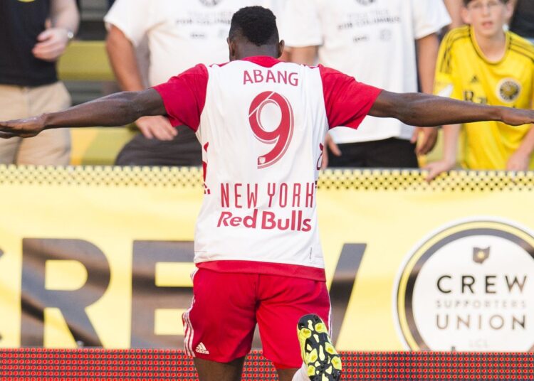 Lions Indomptables: Les confessions d’Anatole Abang